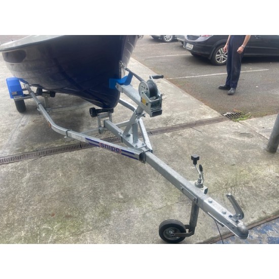 OSM 404 Shillela Fibreglass boat pre owned with Oars & Rowlocks and Snipe road trailer *SOLD OSM 404 Shillela Fibreglass boat pre owned with Oars & Rowlocks and Snipe road trailer *SOLD