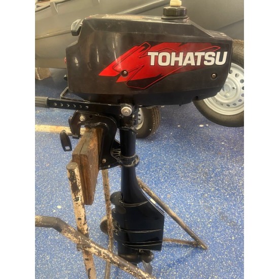 Tohatsu 2 Stroke 3.5HP Long Shaft Pre owned Outboard Motor 2006 Tohatsu 2 Stroke 3.5HP Long Shaft Pre owned Outboard Motor 2006