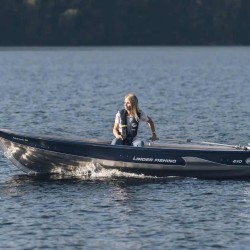 Linder Fishing 410, including 8.5' Oars
