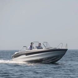 Linder Arkip 530 BR with Garmin 9" GPS with Pre-rigged Yamaha