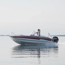 Linder Arkip 530 BR with Garmin 9" GPS with Pre-rigged Yamaha